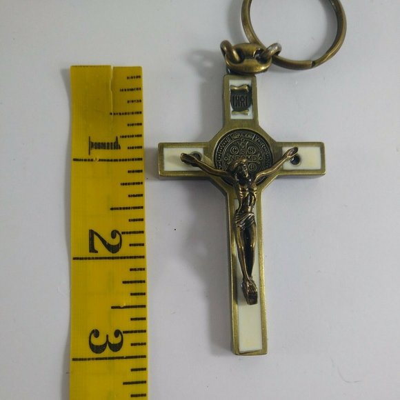 Religious Crucifixion Key Ring Chain Fob INRI Jesus On The Cross Enamel Metal - Picture 5 of 5